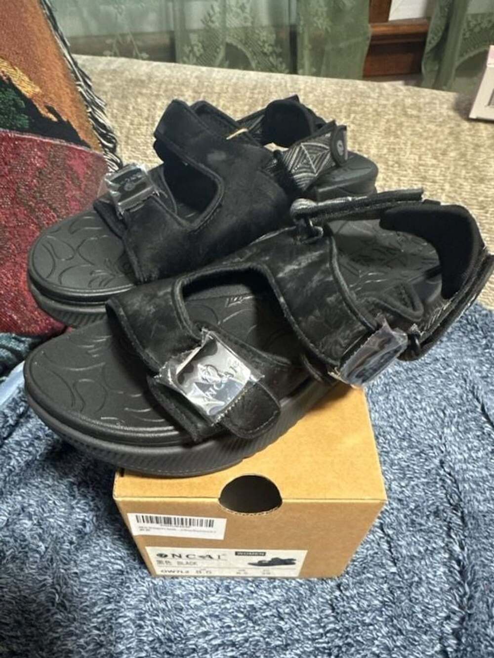 ONCAI Womens Orthopedic Walking Sandals with Arch Support Black Size 8.5
